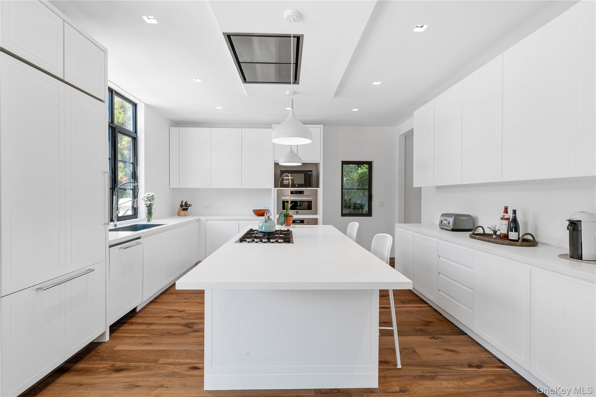 #15 photo, 15 Atterbury Road, Southampton , NY 11968