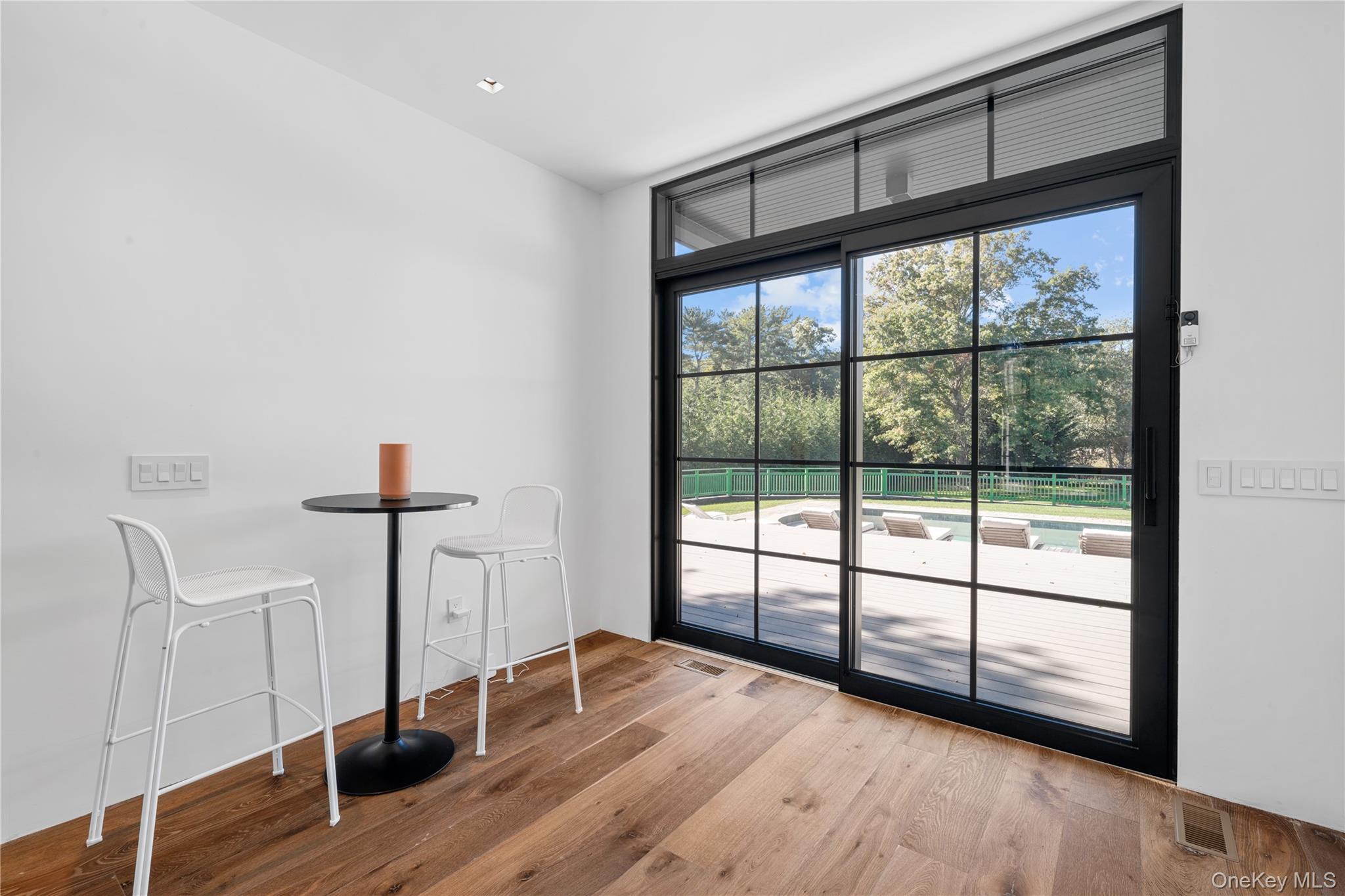 #18 photo, 15 Atterbury Road, Southampton , NY 11968