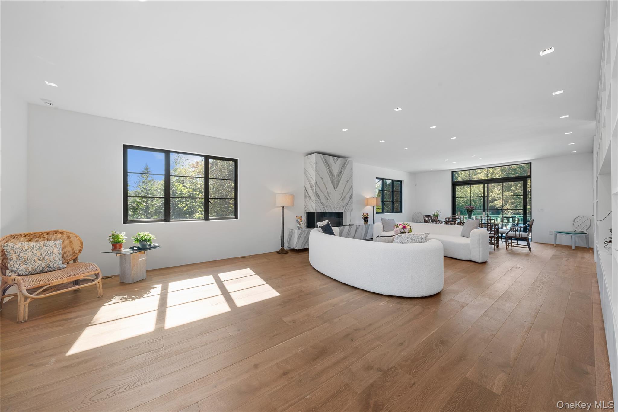 #8 photo, 15 Atterbury Road, Southampton , NY 11968