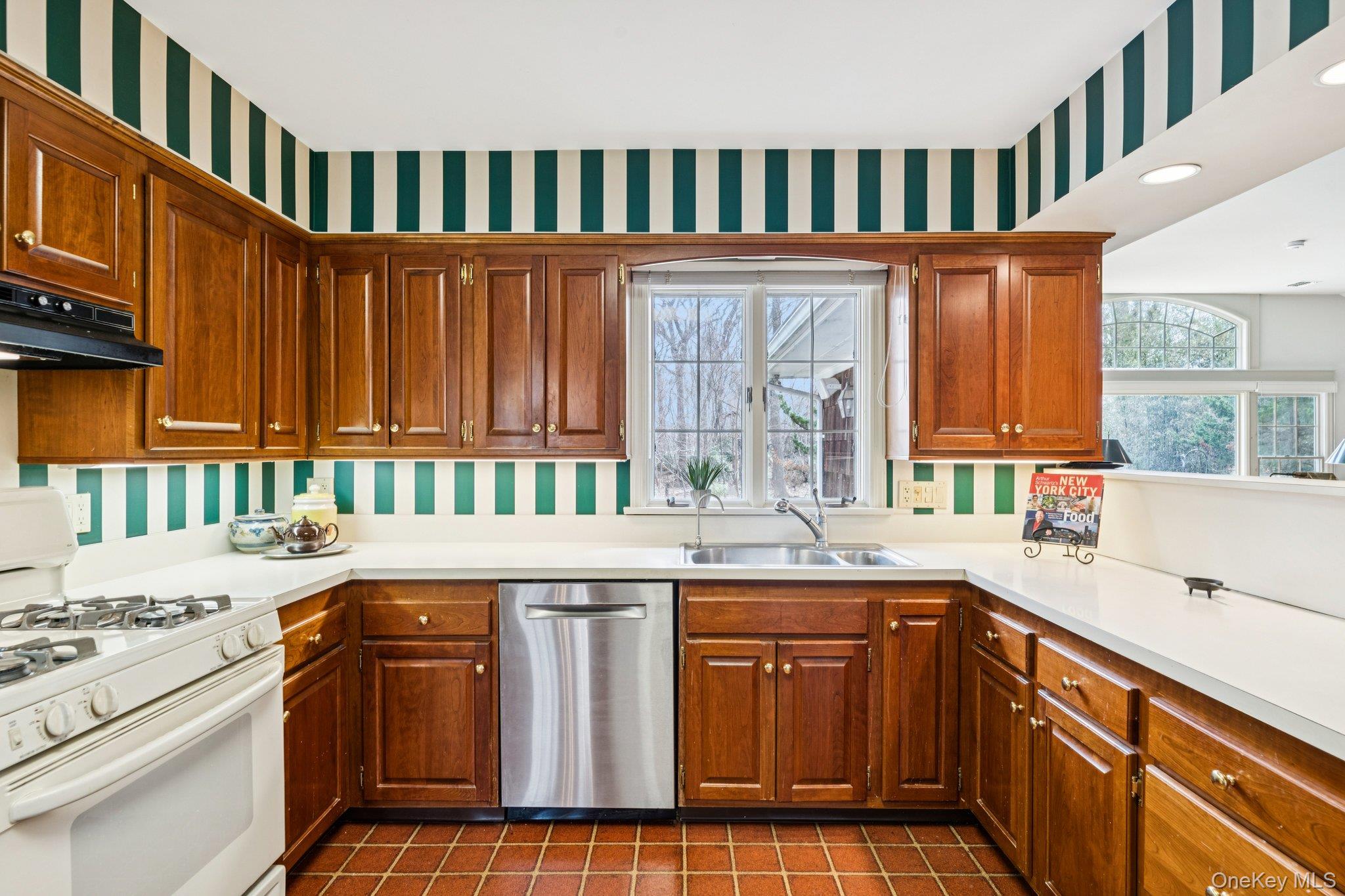 #18 photo, 9 Cliff Road, 東長島 Port Jefferson , NY 11777