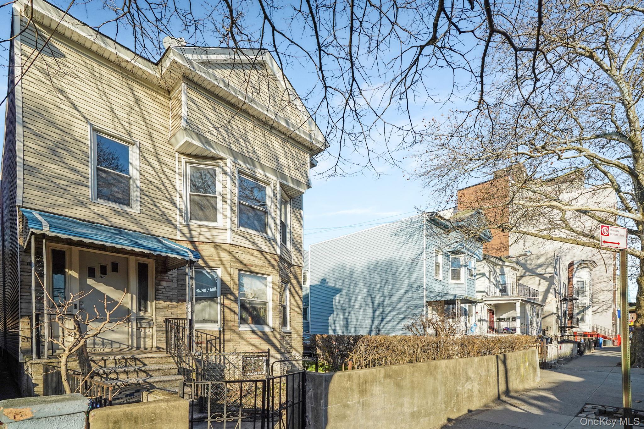 #4 photo, 675 E 223rd Street, Bronx , NY 10466