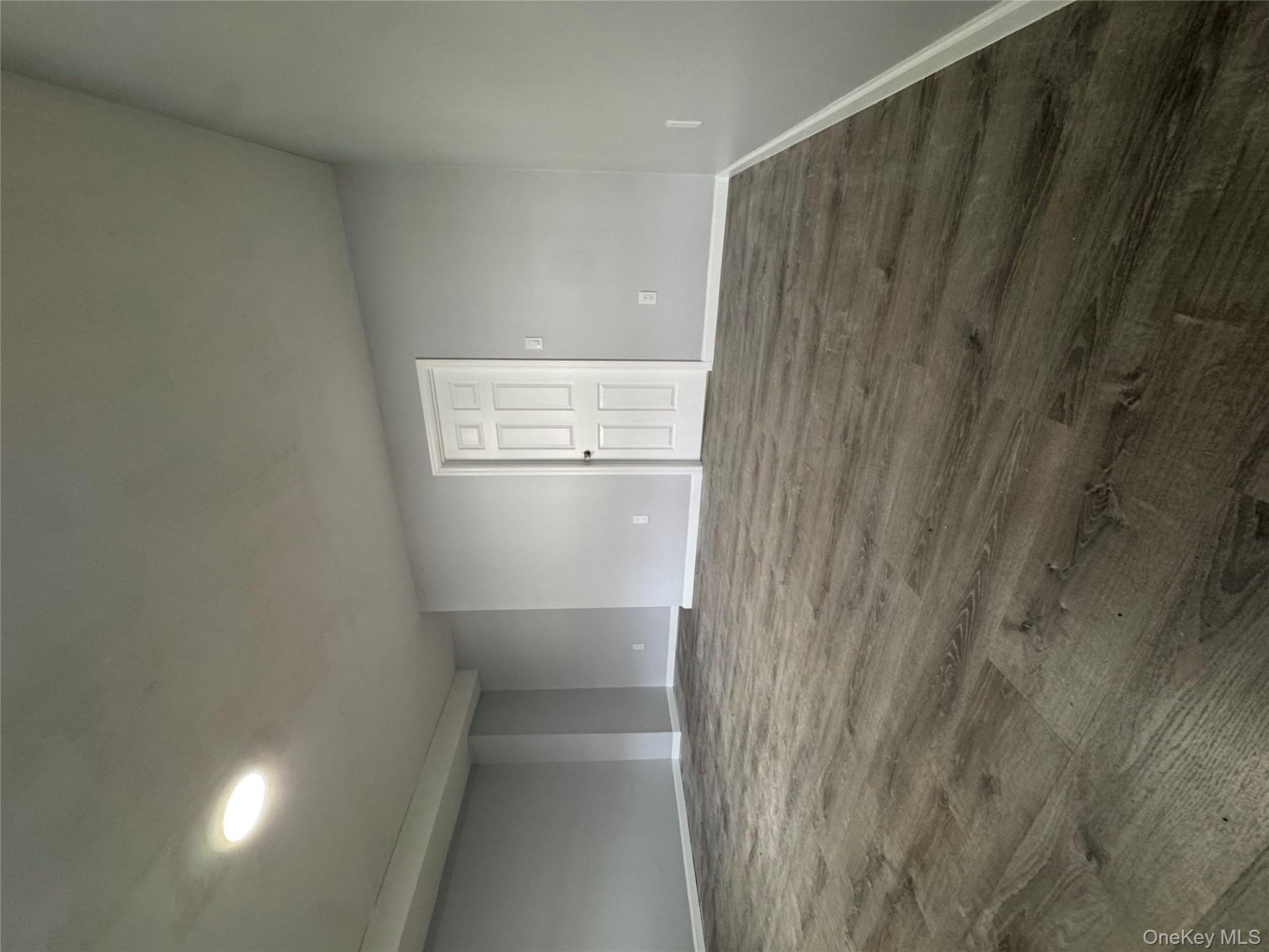 #7 photo, 771 E 216th Street, Bronx , NY 10467