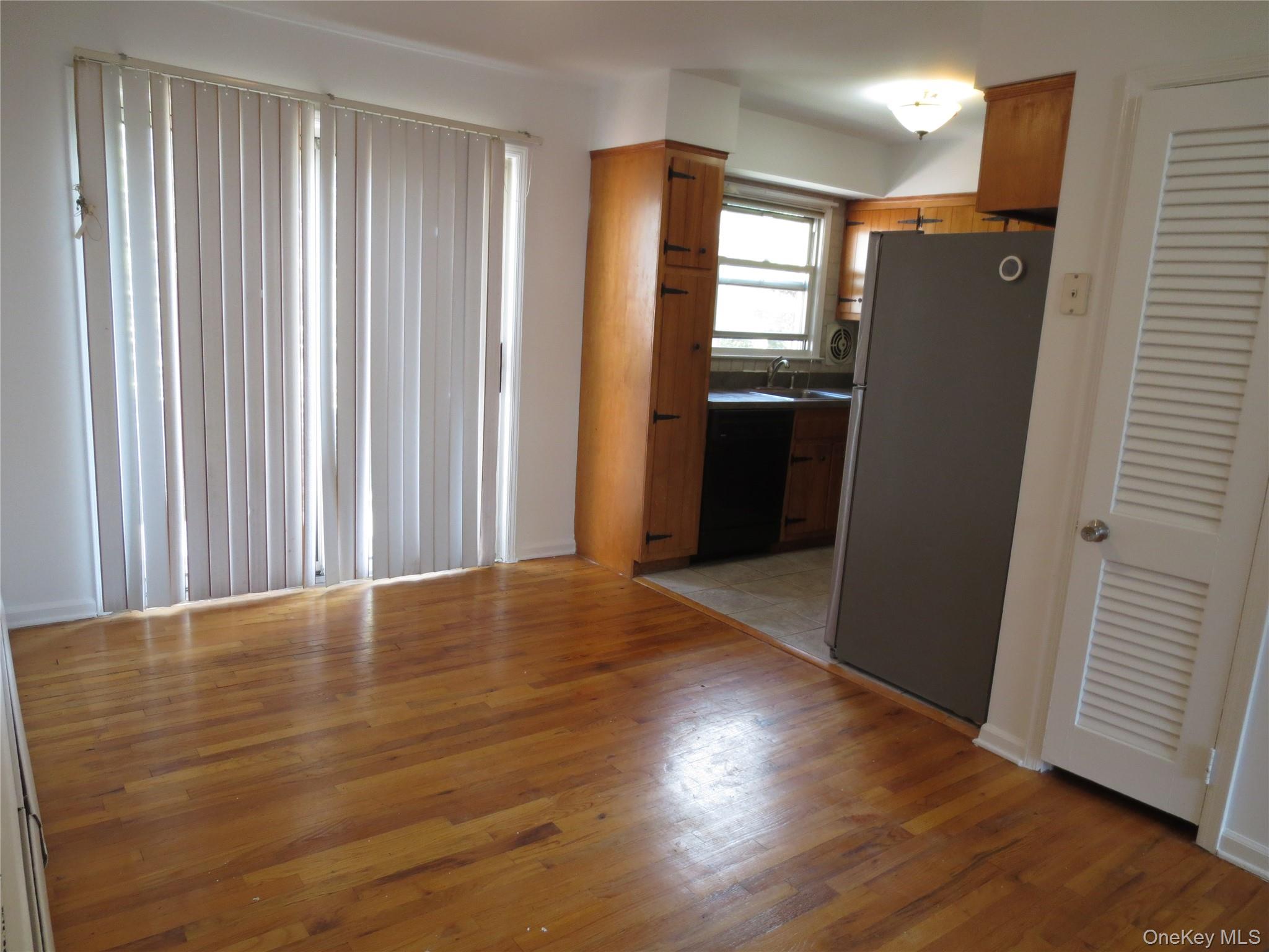 #5 photo, 4 Oxford Court, Suffern , NY 10901