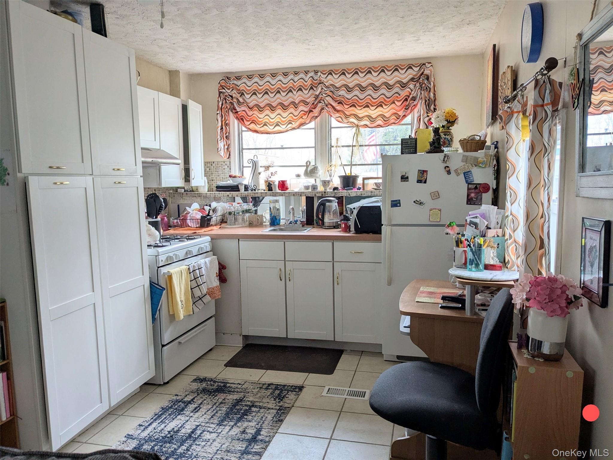 #5 photo, 10 Treeline Circle, Cold Spring , NY 10516