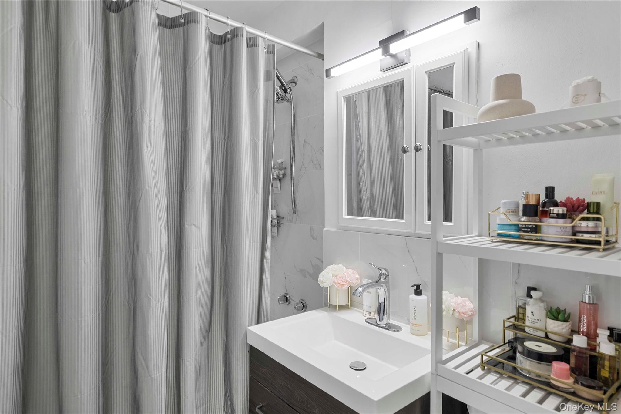 #7 photo, 1020 Grand Concourse, Bronx , NY 10451