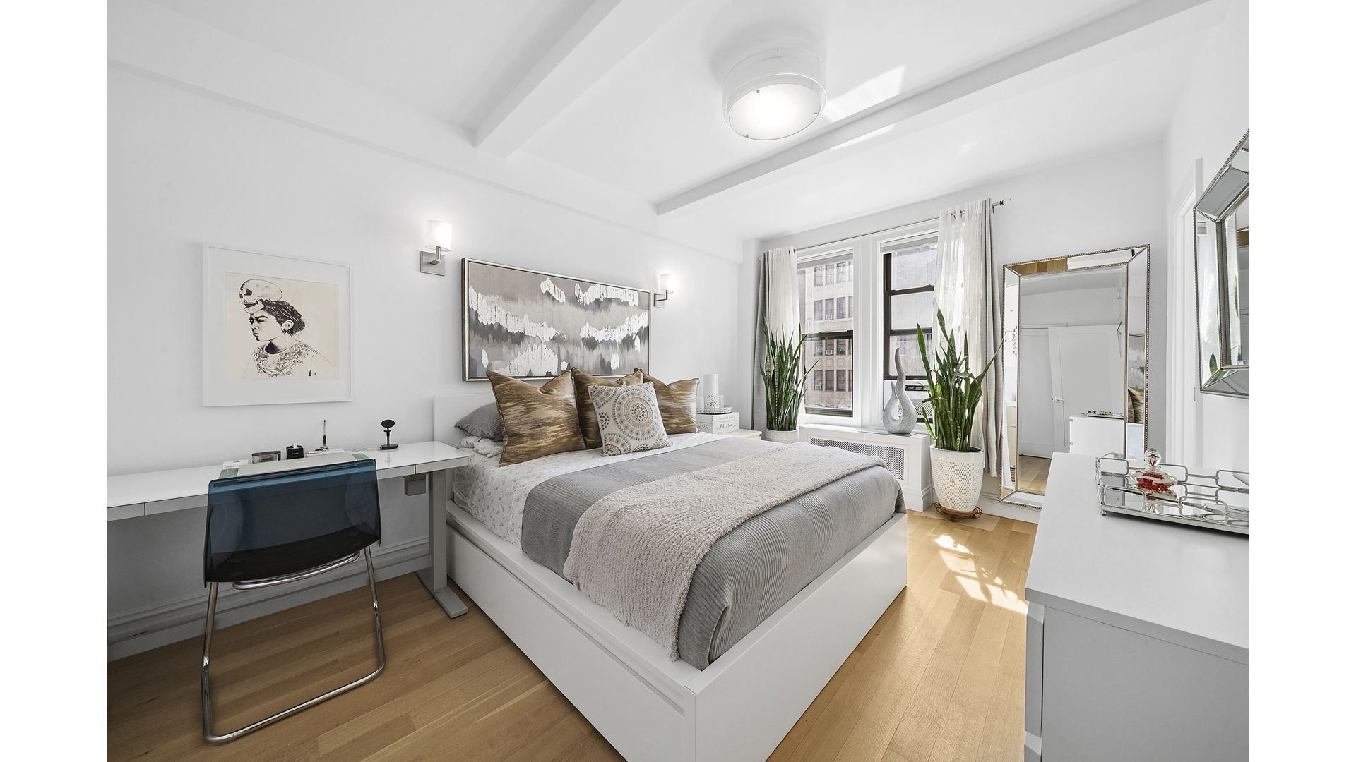 #8 photo, 41 W 72ND Street, Upper West Side , NY 10023