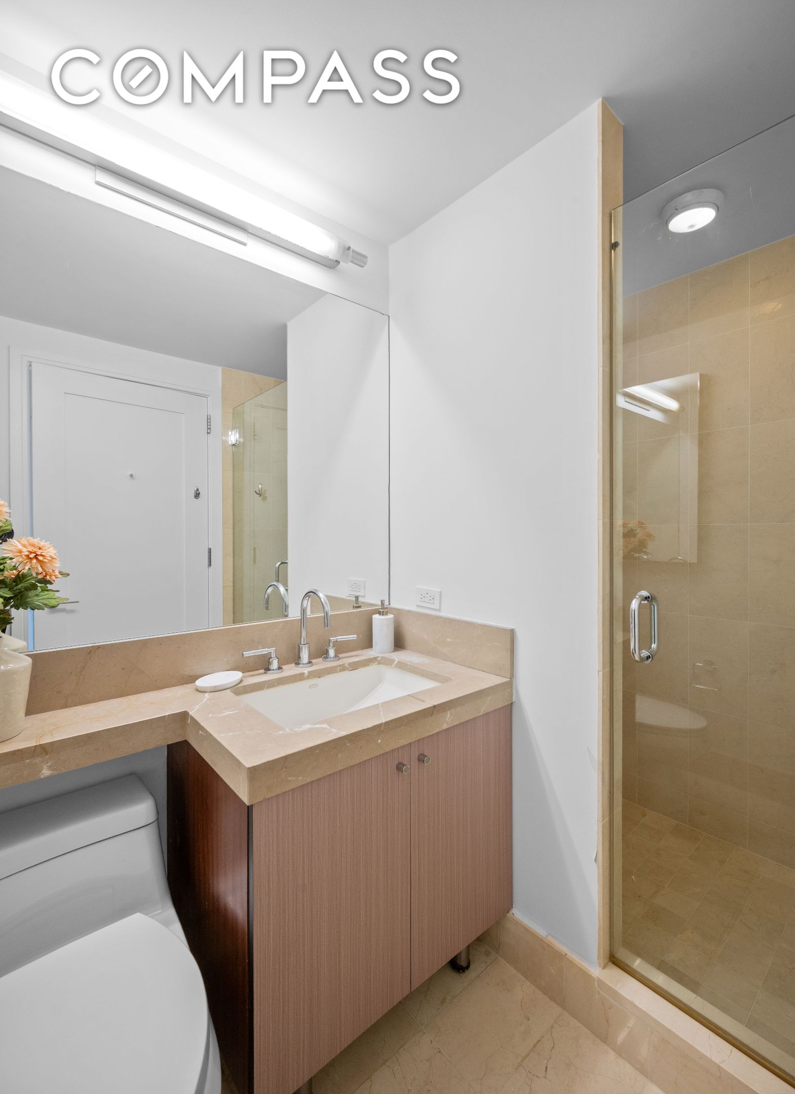 #11 photo, 30 West Street, Battery Park City , NY 10004