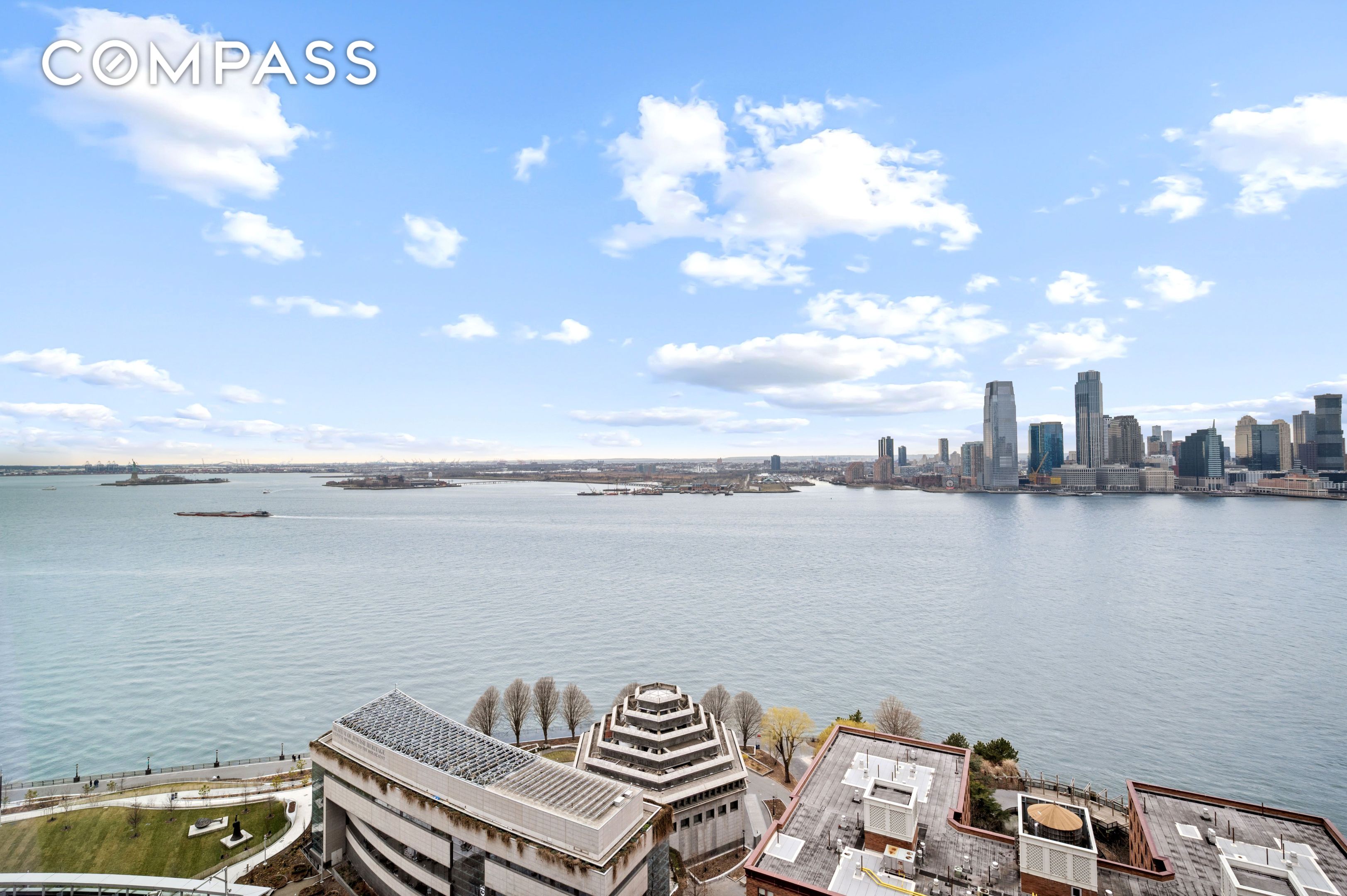 #4 photo, 30 West Street, Battery Park City , NY 10004