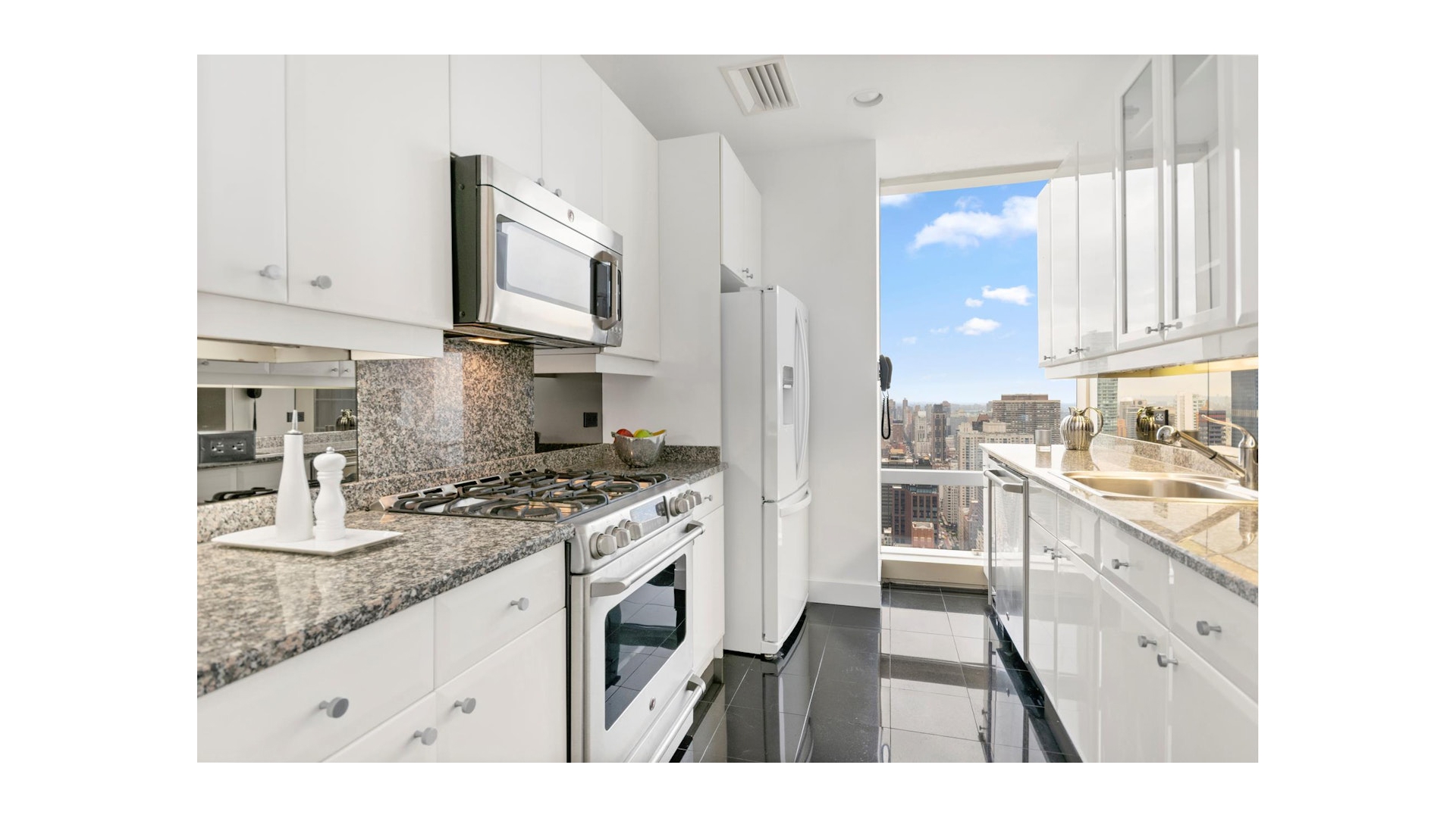 #3 photo, 845 UNITED NATIONS Plaza, Turtle Bay , NY 10017