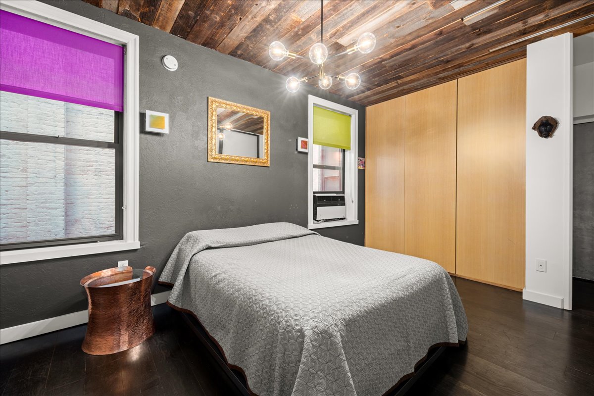 #15 photo, 234 W 21ST Street, Chelsea , NY 10011