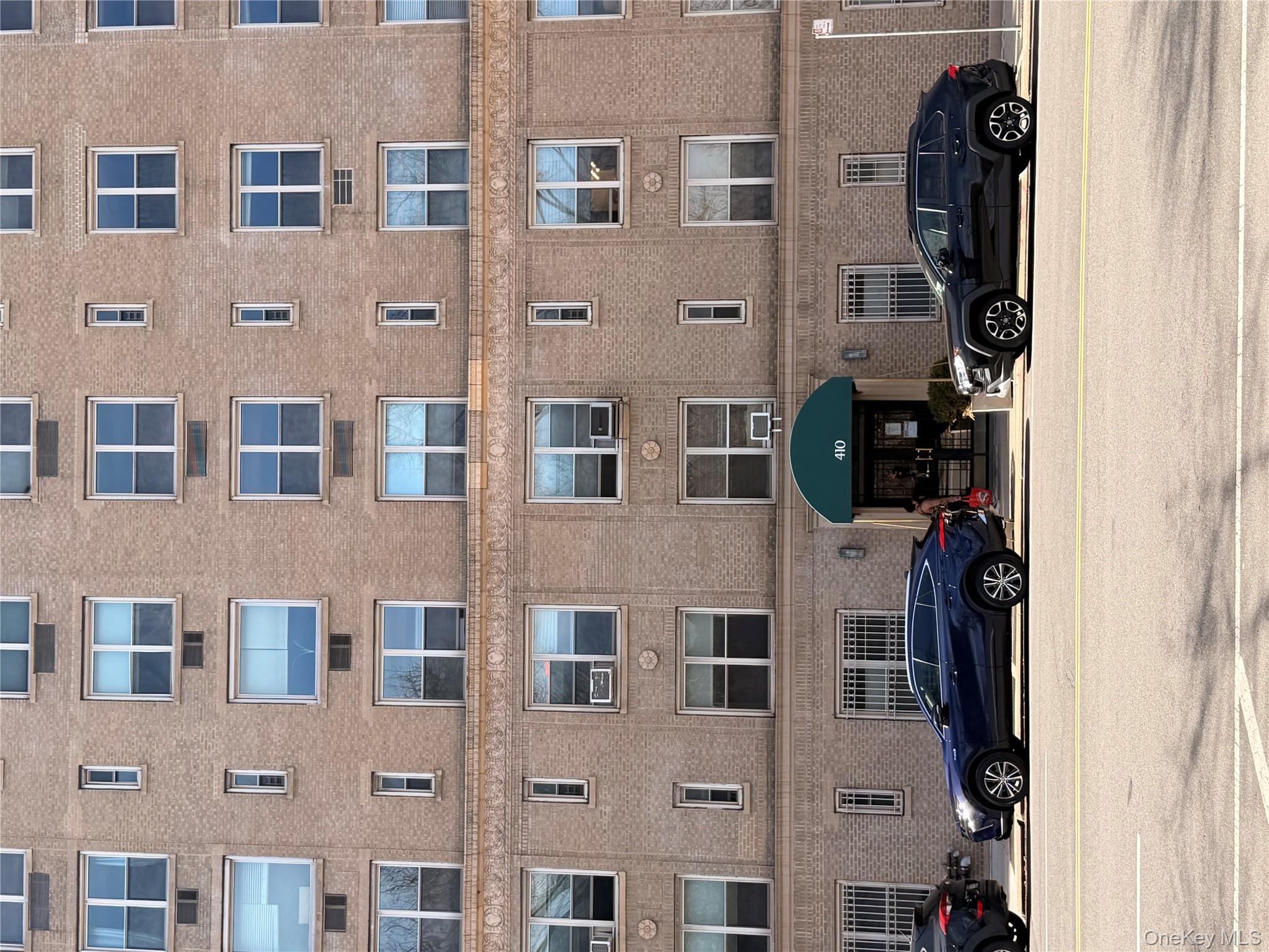 #2 photo, 410 Central Park, New York (Manhattan) , NY 10025