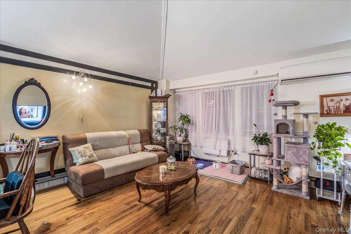 #16 photo, 93-03 90th Avenue, Woodhaven , NY 11421