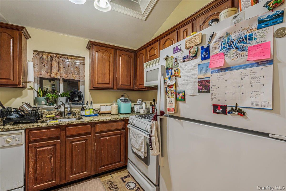 #20 photo, 93-03 90th Avenue, Woodhaven , NY 11421