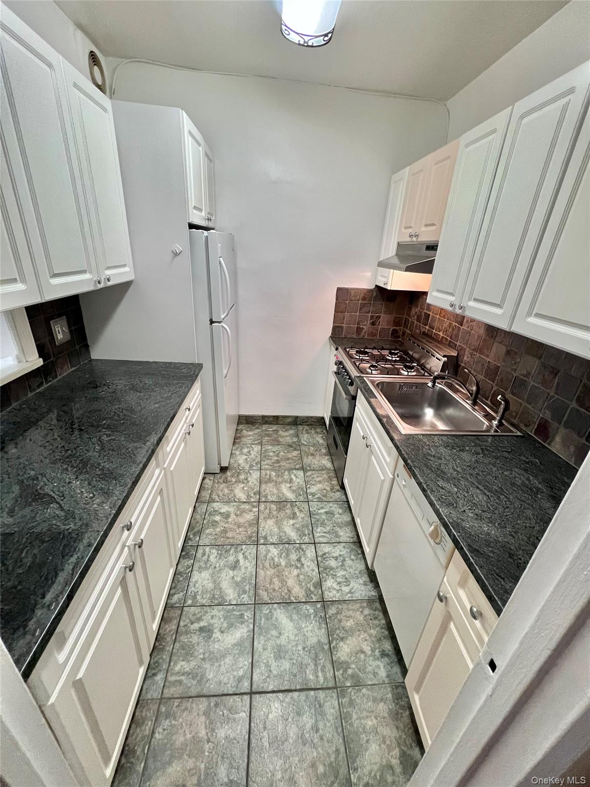 #2 photo, 162-01 Powells Cove Boulevard, Whitestone , NY 11357