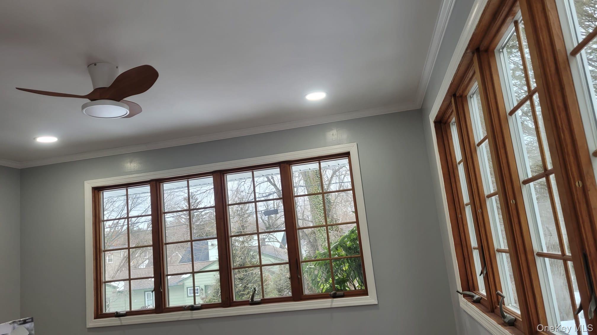 #12 photo, 8 Dee Place, Huntington Station , NY 11746