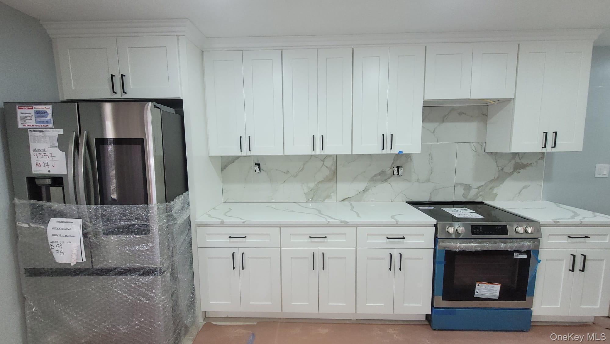 #7 photo, 8 Dee Place, Huntington Station , NY 11746