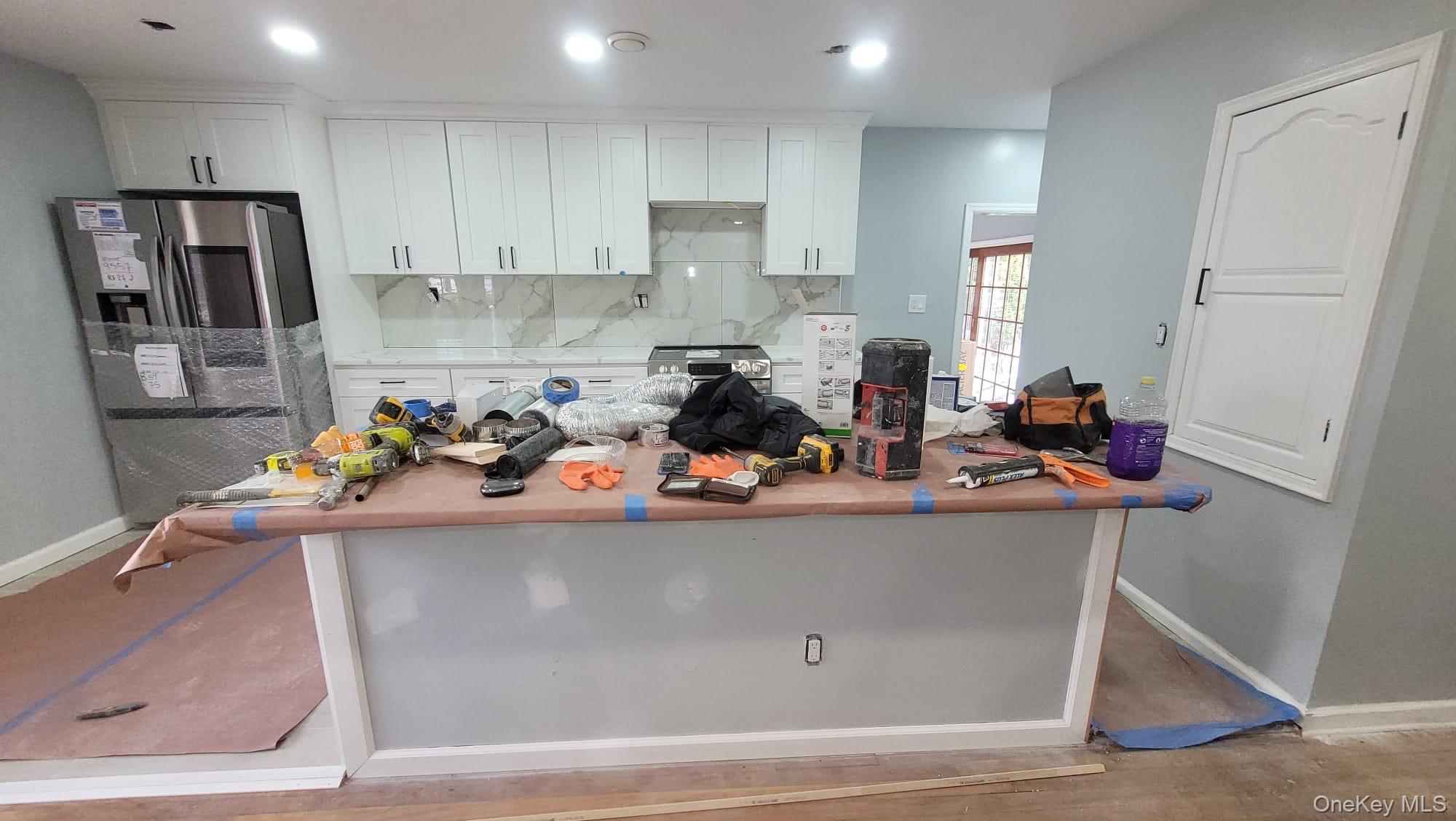 #8 photo, 8 Dee Place, Huntington Station , NY 11746