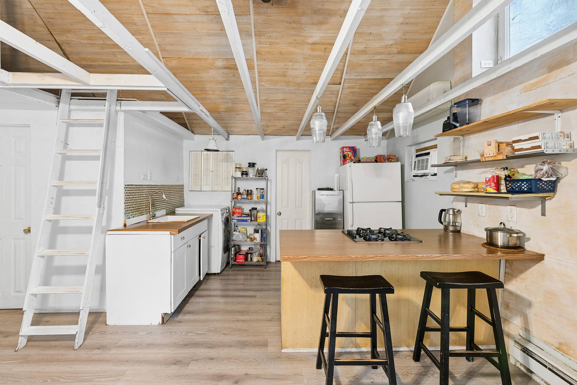 #2 photo, 10 Indian Road, Hampton Bays , NY 11946