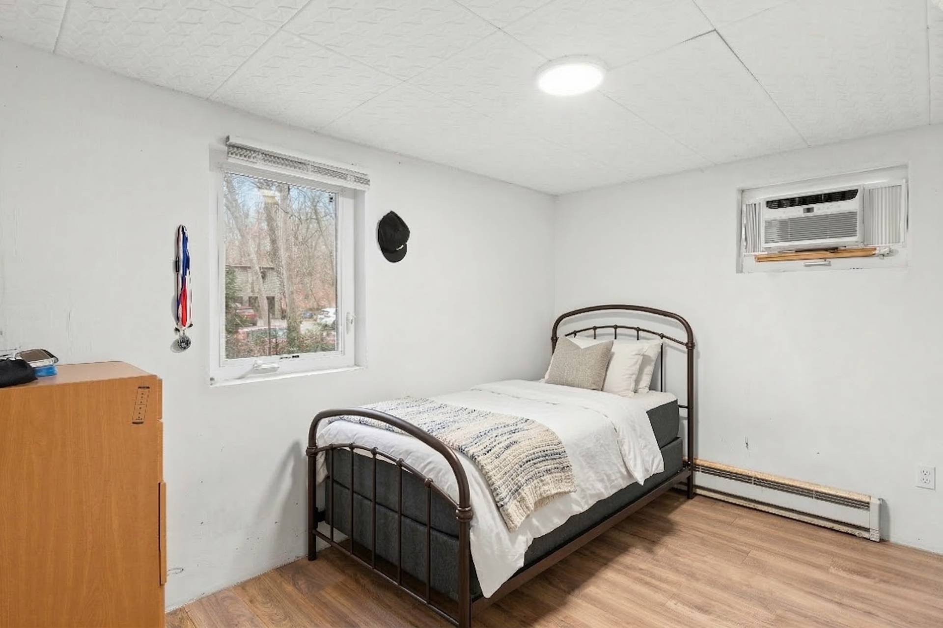 #6 photo, 10 Indian Road, Hampton Bays , NY 11946