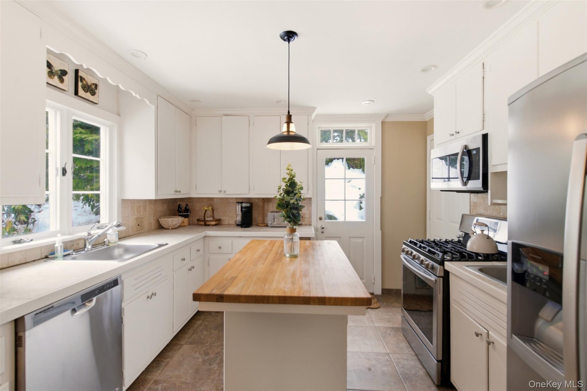 #12 photo, Glen Head, Glen Head , NY 11545