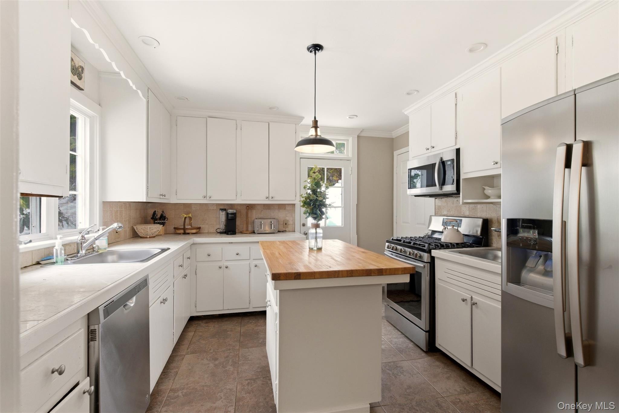 #14 photo, Glen Head, Glen Head , NY 11545