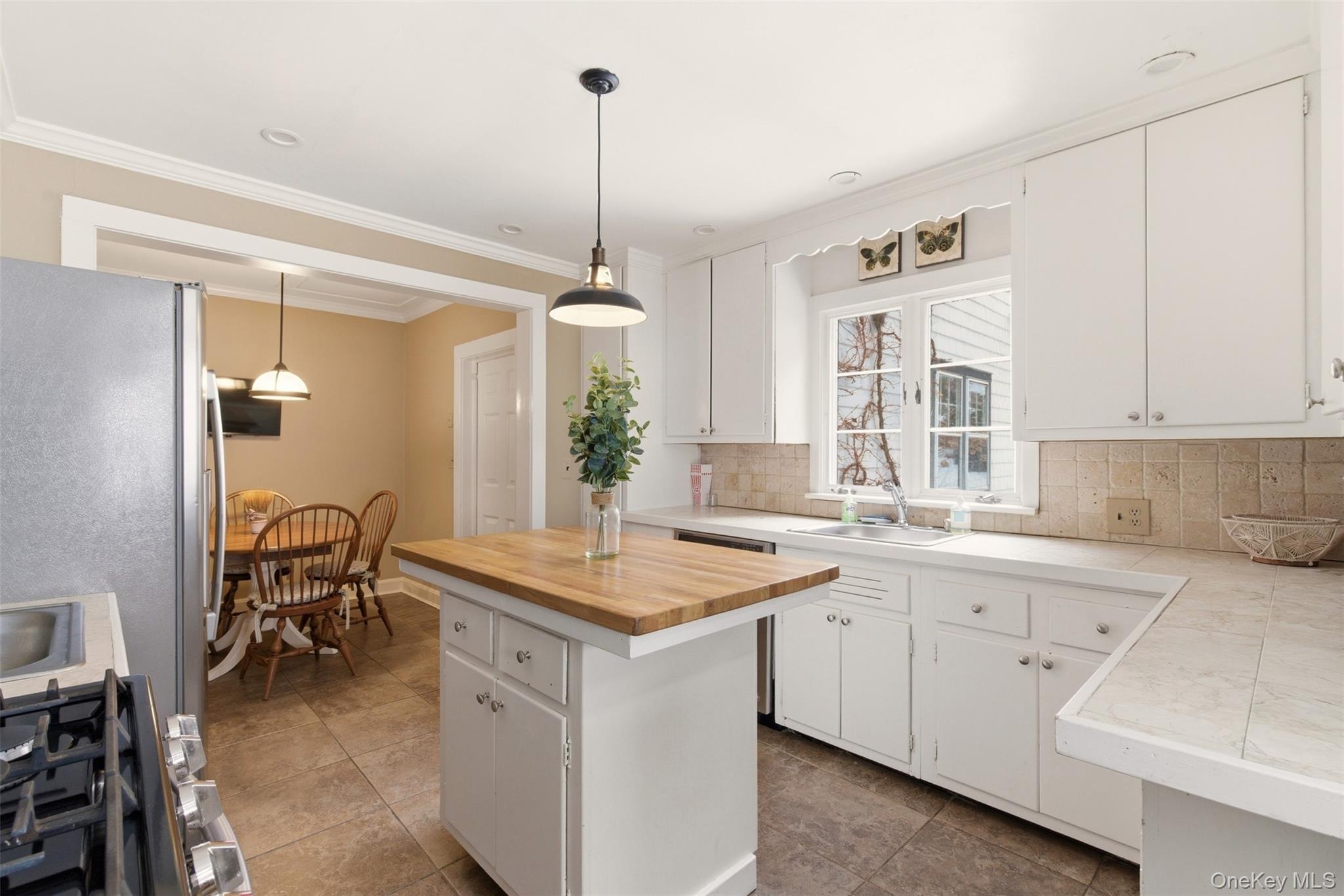 #15 photo, Glen Head, Glen Head , NY 11545