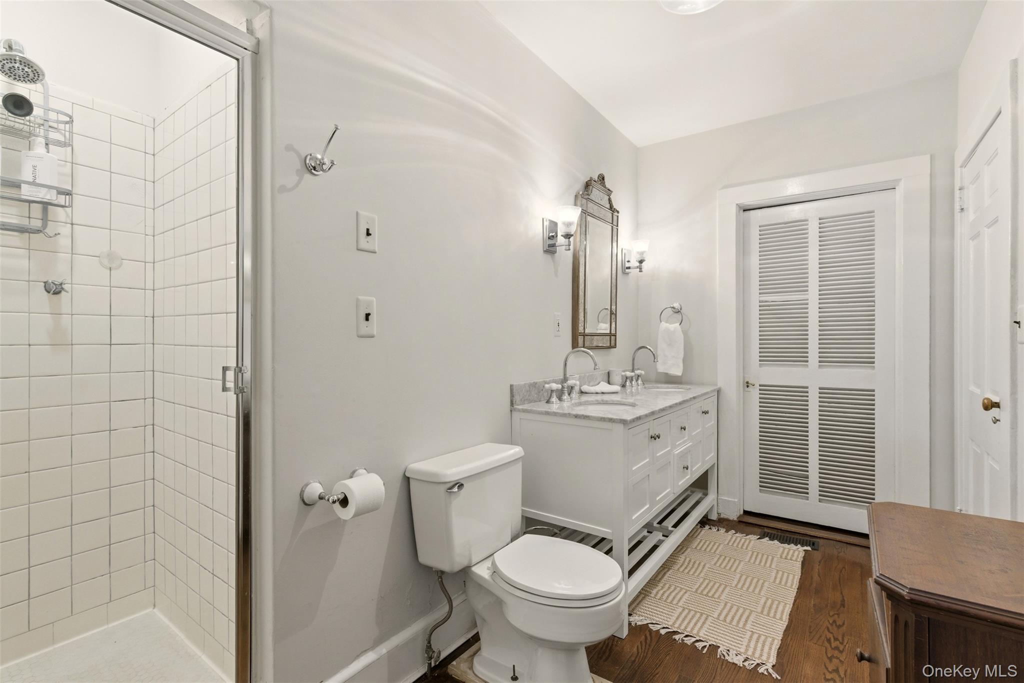 #18 photo, Glen Head, Glen Head , NY 11545