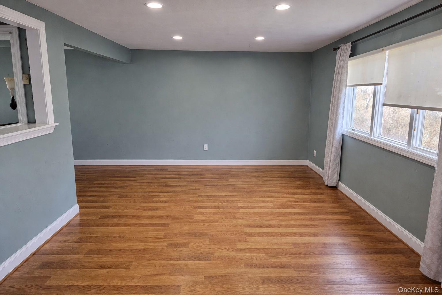 #5 photo, 44 Patchogue Avenue, Mastic , NY 11950