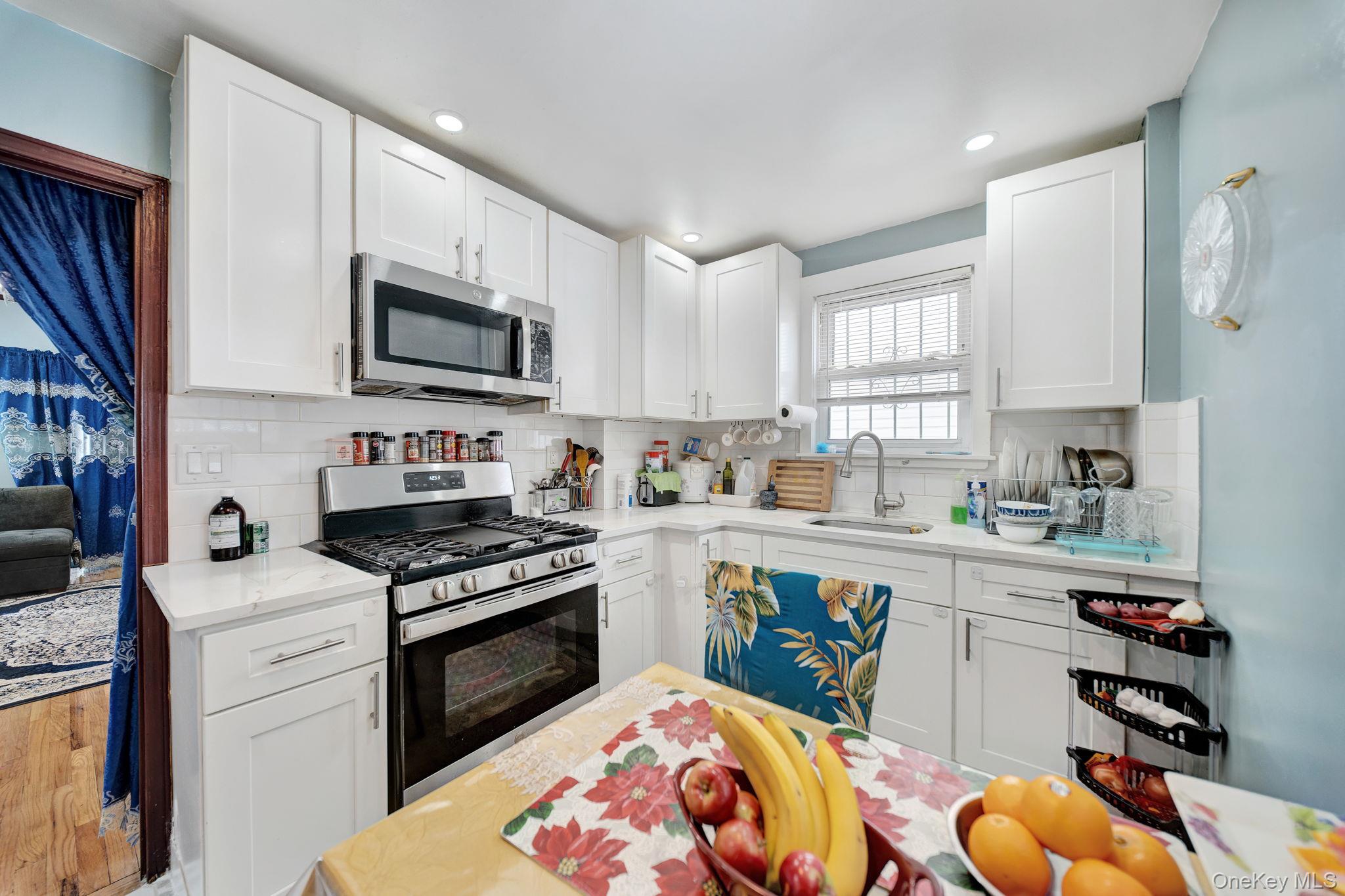 #7 photo, 9317 214th Street, কুইন্‌স Queens Village , NY 11428