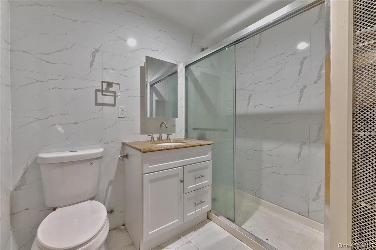 #14 photo, 1439 Zerega Avenue, Bronx , NY 10462