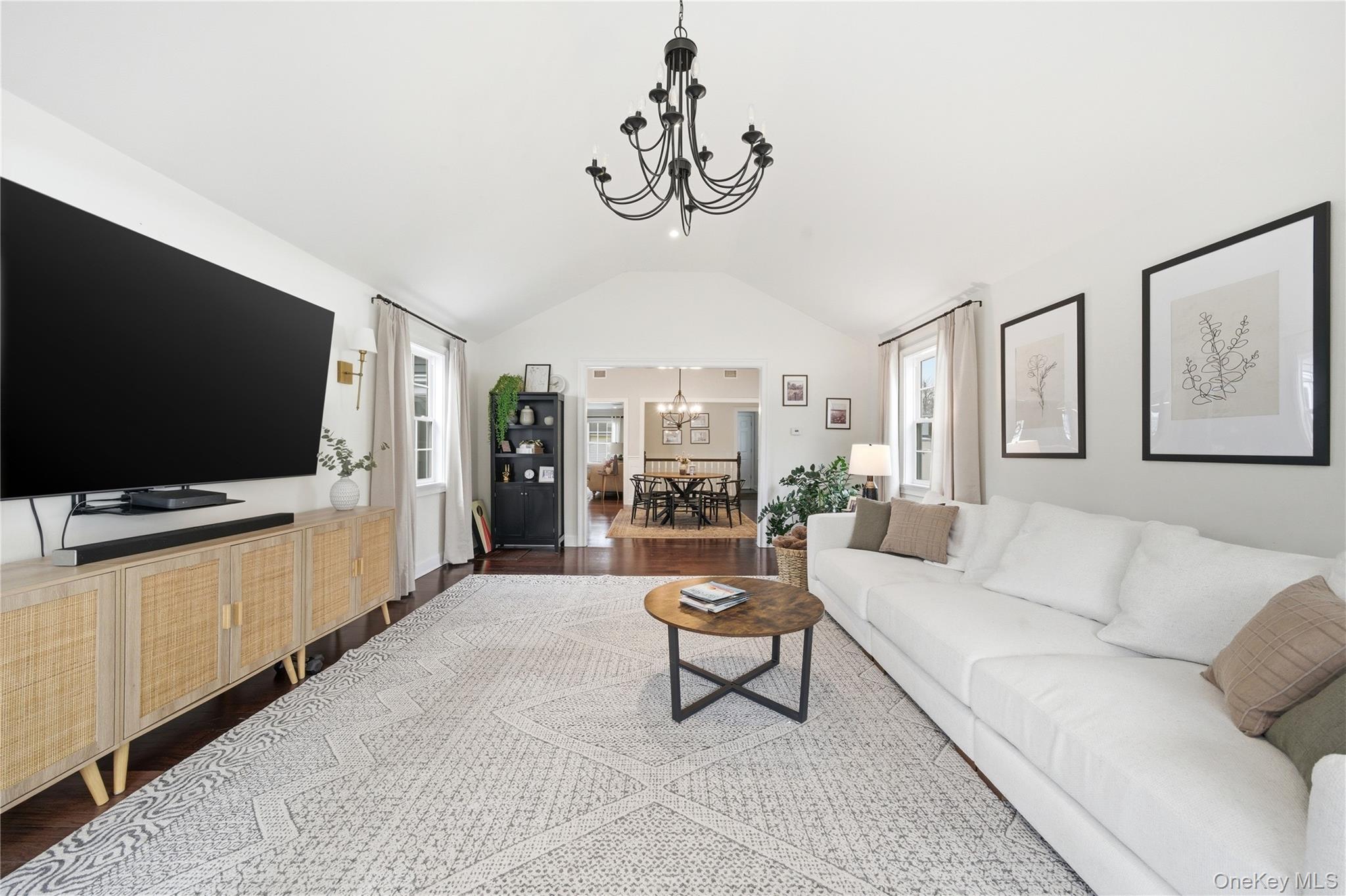 #14 photo, 28 Berkshire Road, Holbrook , NY 11741