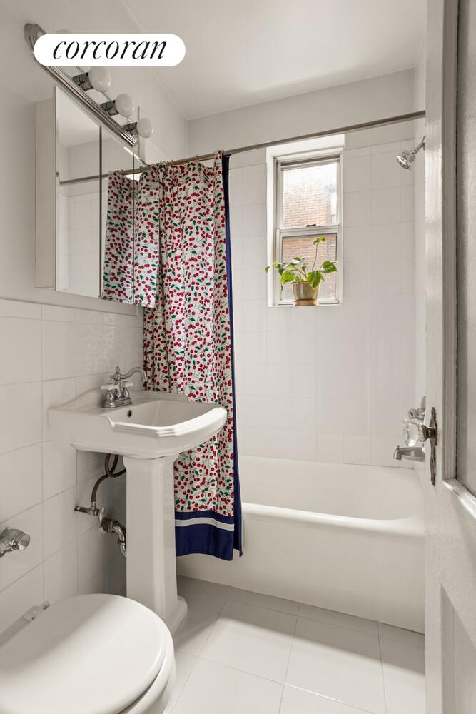 #5 photo, New York City, West Village , NY 10014