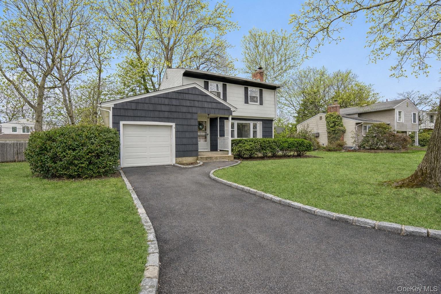 #2 photo, 31 Munson Court, সাফোক কাউন্টি Melville , NY 11747