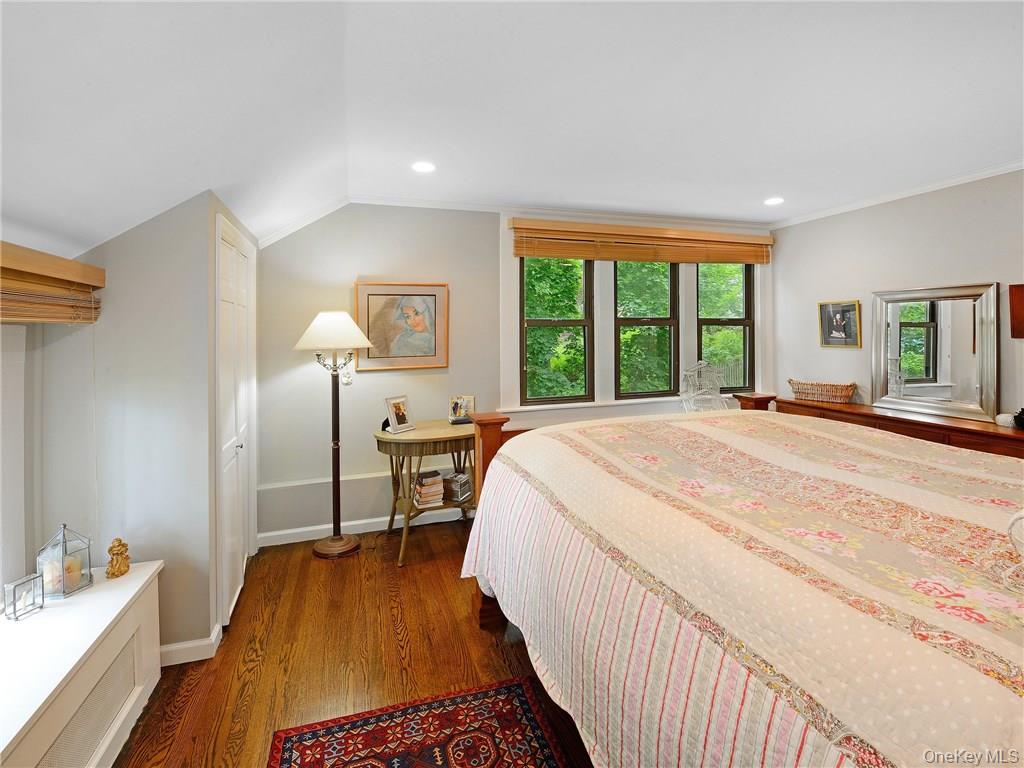 #18 photo, 1007 Route 9W, Nyack , NY 10960