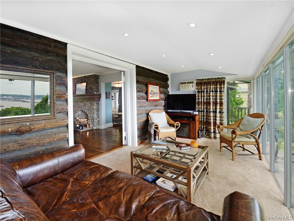 #9 photo, 1007 Route 9W, Nyack , NY 10960