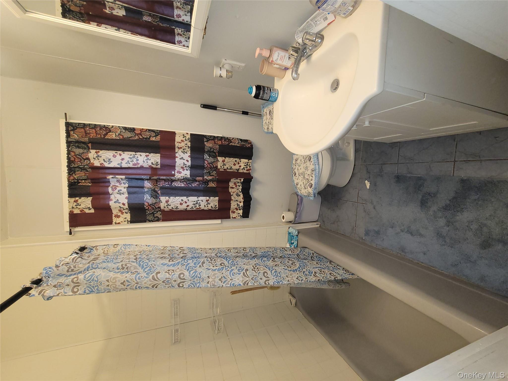 #10 photo, 2250 Route 302, Circleville , NY 10919