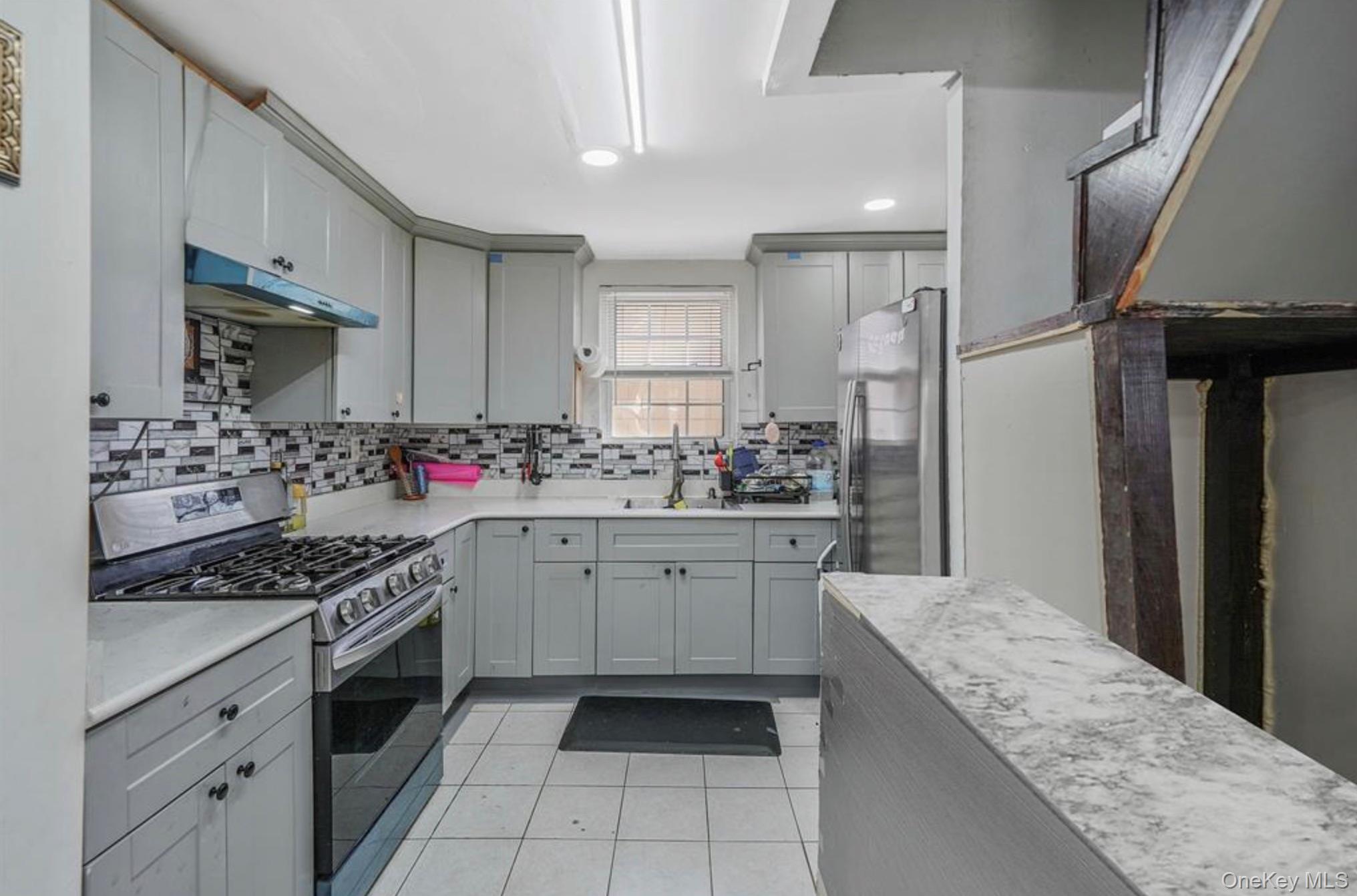 #11 photo, 32 Cumberland Place, नासाउ काउंटी Valley Stream , NY 11580