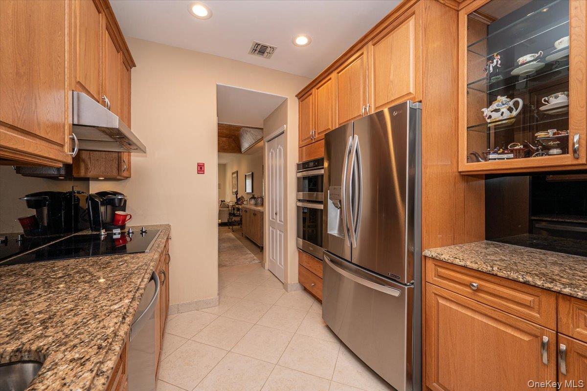 #11 photo, 113 Windwatch Drive, Hauppauge , NY 11788