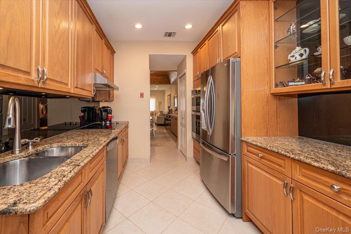 #12 photo, 113 Windwatch Drive, Hauppauge , NY 11788