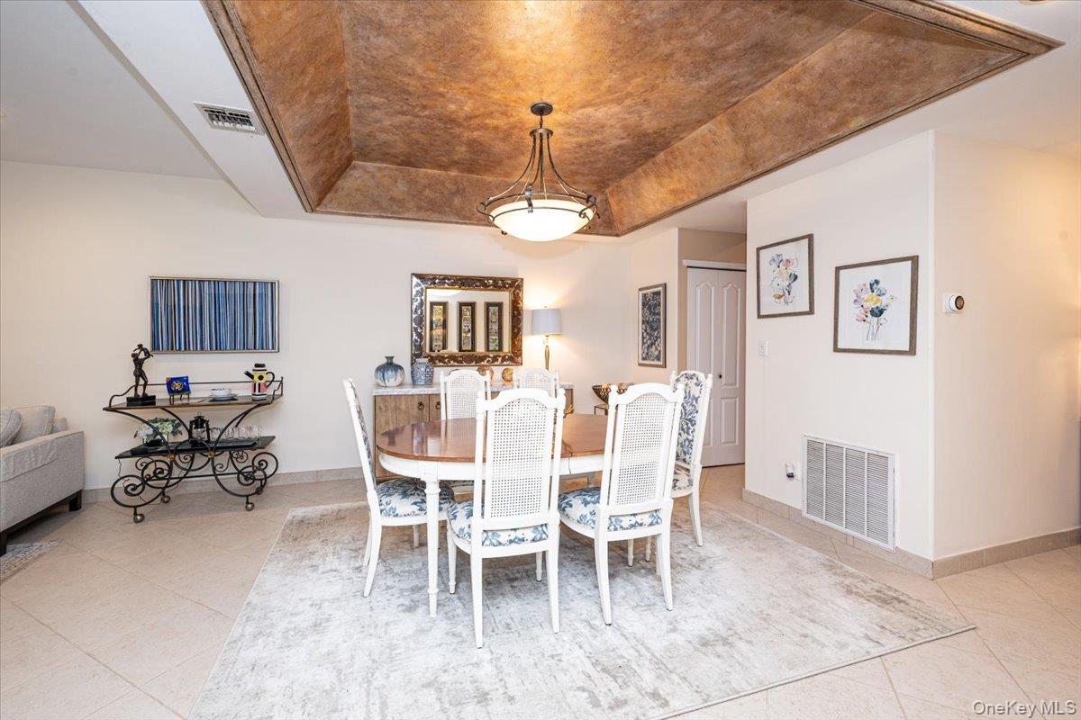 #16 photo, 113 Windwatch Drive, Hauppauge , NY 11788