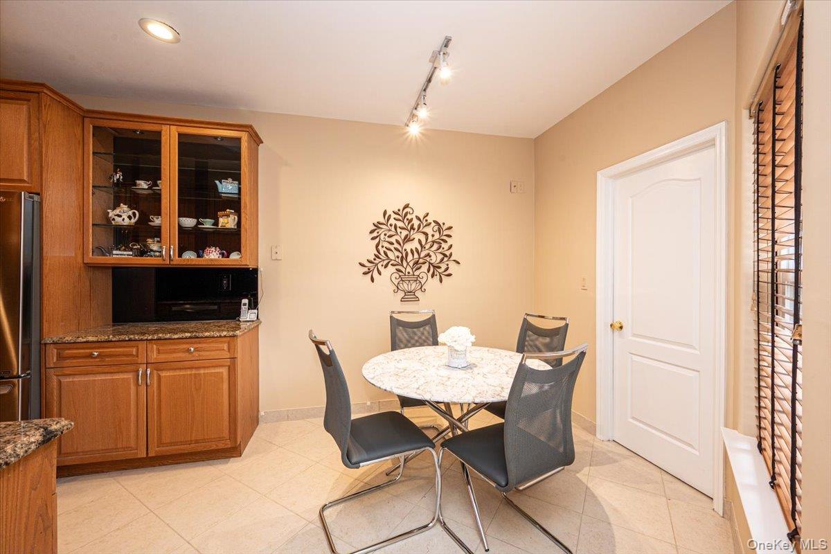 #5 photo, 113 Windwatch Drive, Hauppauge , NY 11788