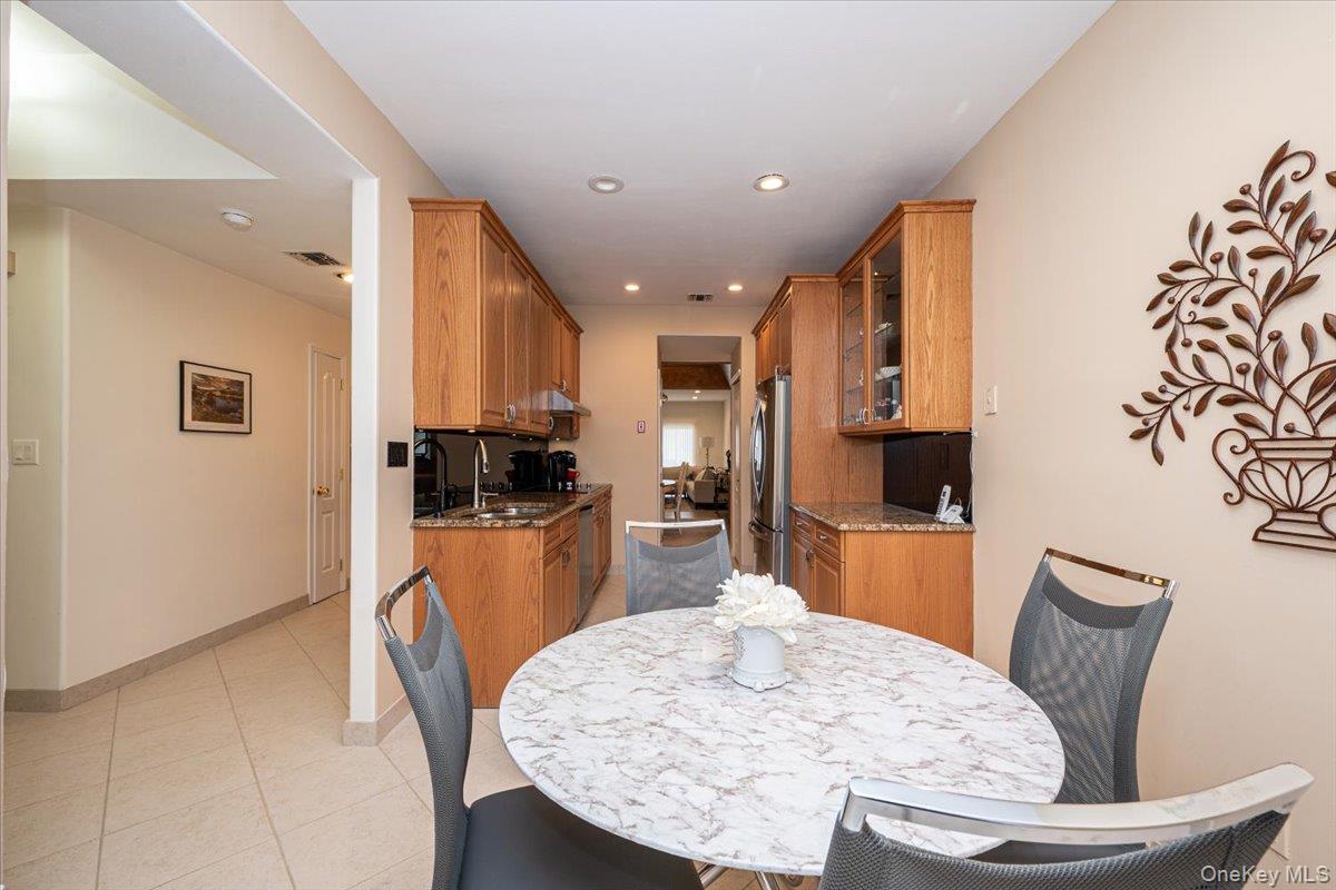 #8 photo, 113 Windwatch Drive, Hauppauge , NY 11788