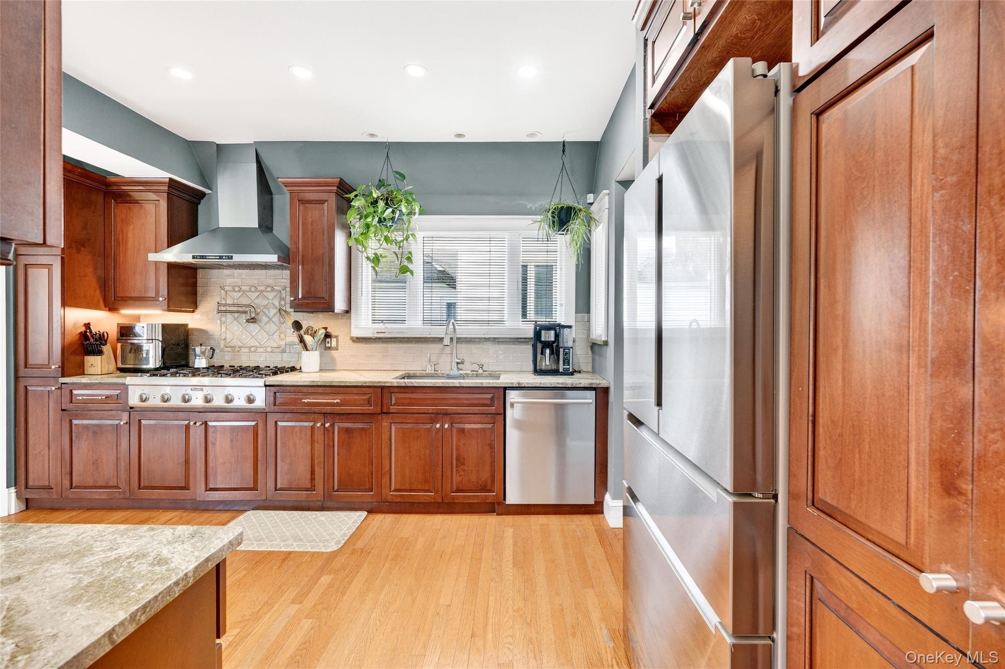 #13 photo, 14 Columbia Place, Mount Vernon , NY 10552