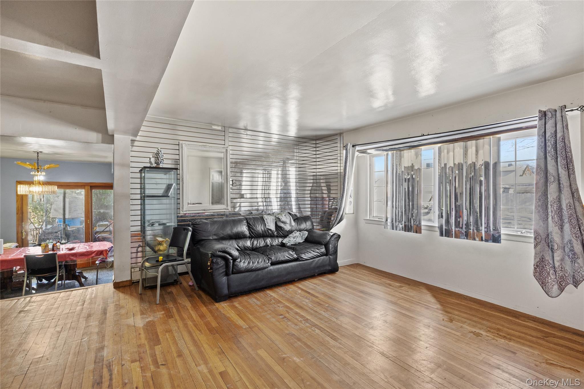 #3 photo, 358 Litchfield Avenue, নাসাউ কাউন্টি Elmont , NY 11003