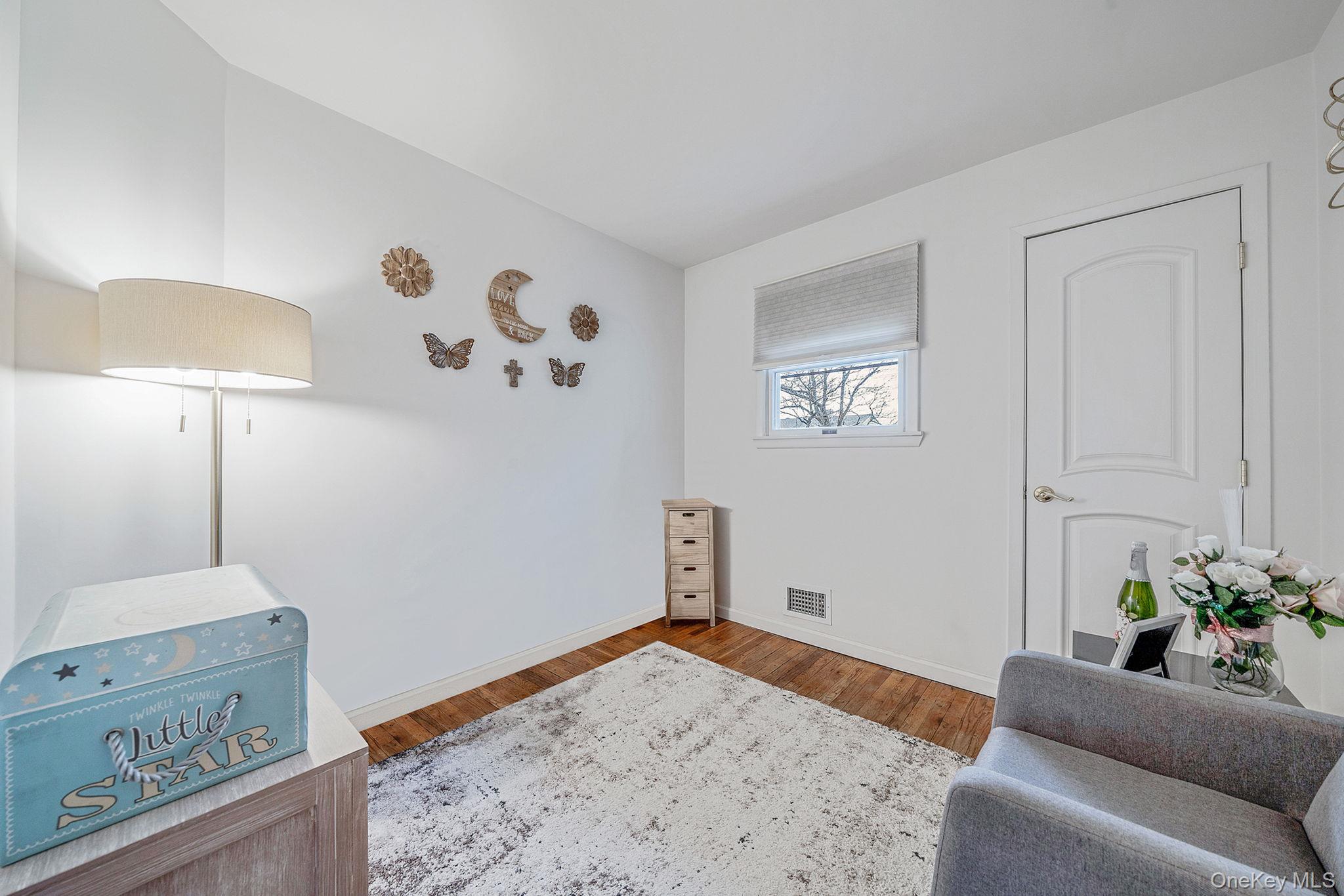 #14 photo, 141 Conerty Street, সাফোক কাউন্টি Brentwood , NY 11717