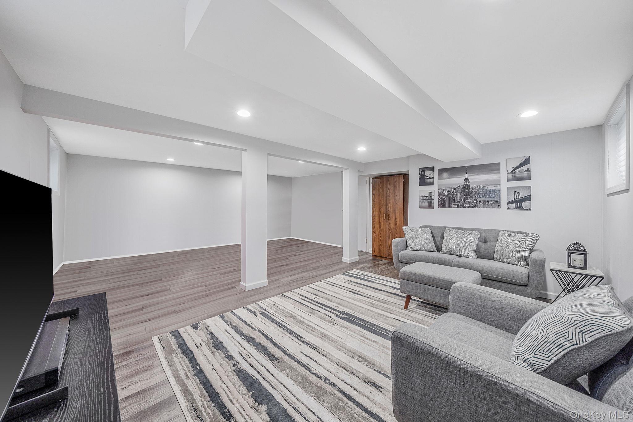 #17 photo, 141 Conerty Street, সাফোক কাউন্টি Brentwood , NY 11717