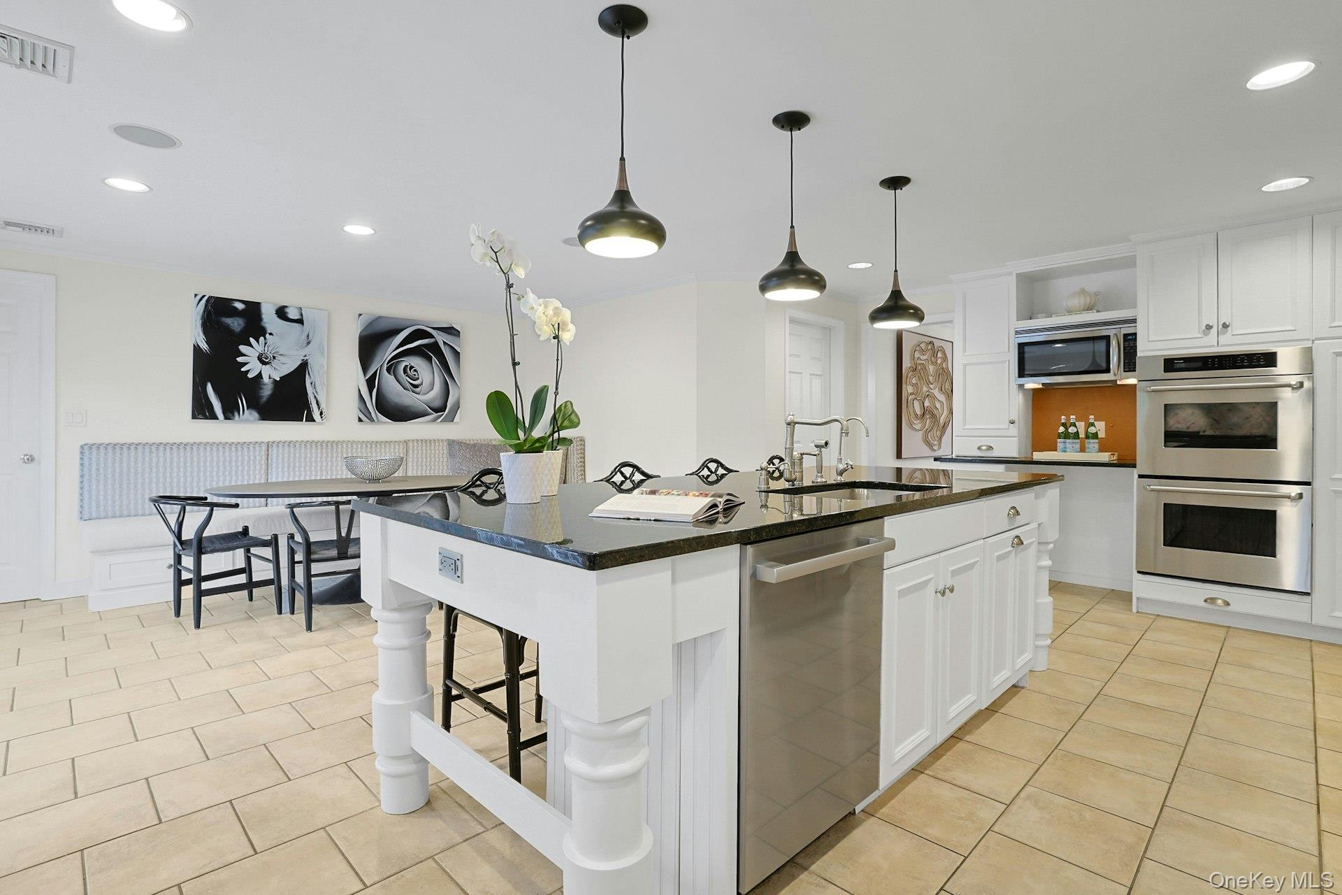 #11 photo, 250 Mamaroneck Road, Scarsdale , NY 10583