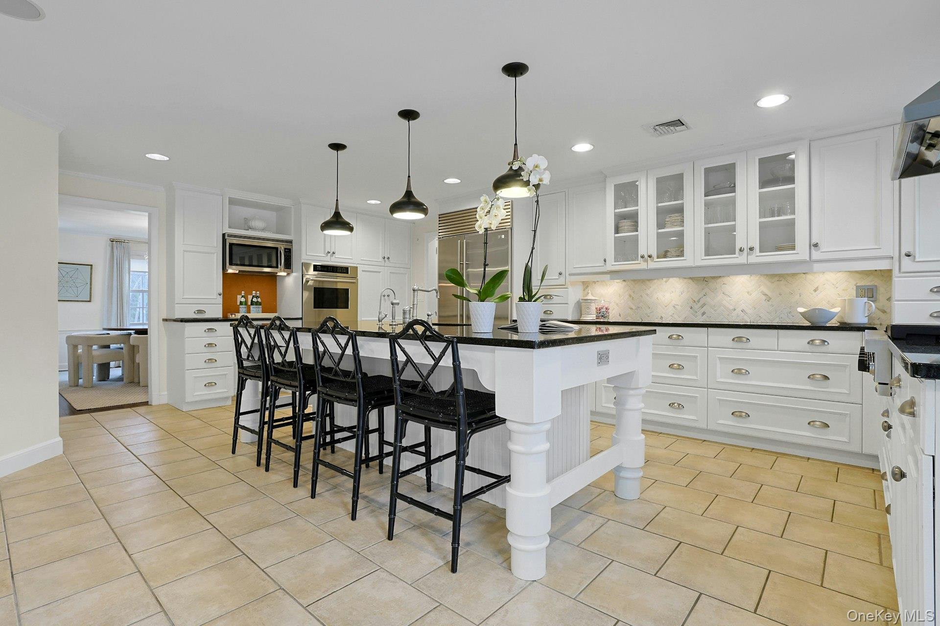 #12 photo, 250 Mamaroneck Road, Scarsdale , NY 10583