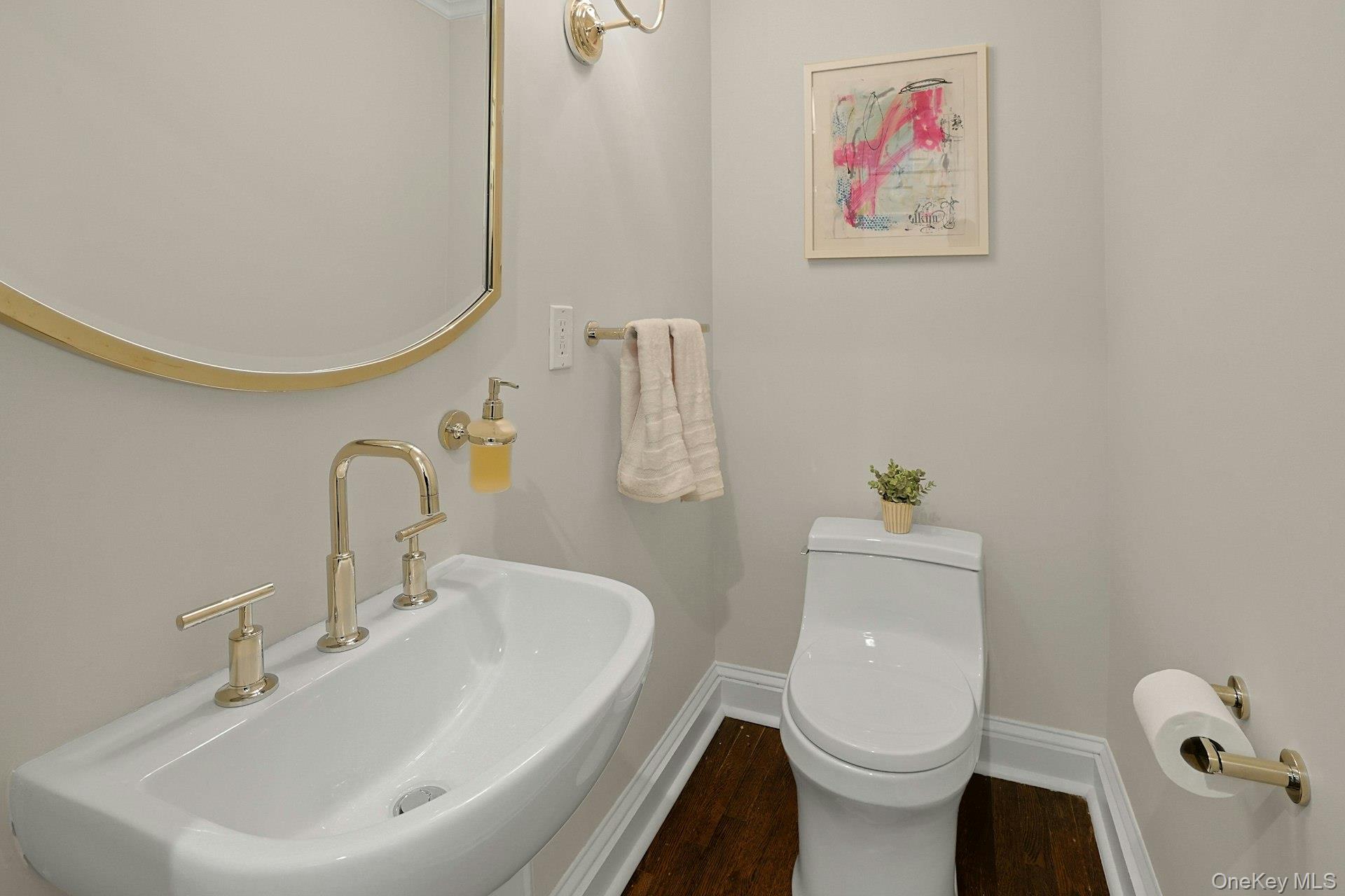 #16 photo, 250 Mamaroneck Road, Scarsdale , NY 10583