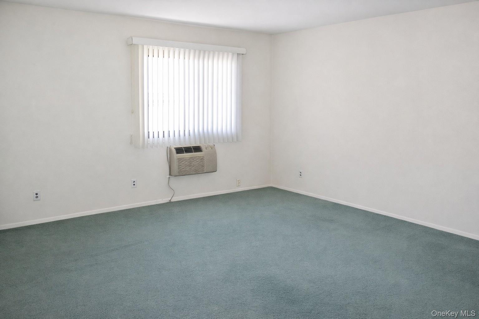 #12 photo, 10 Oakwood Terrace, New Windsor , NY 12553